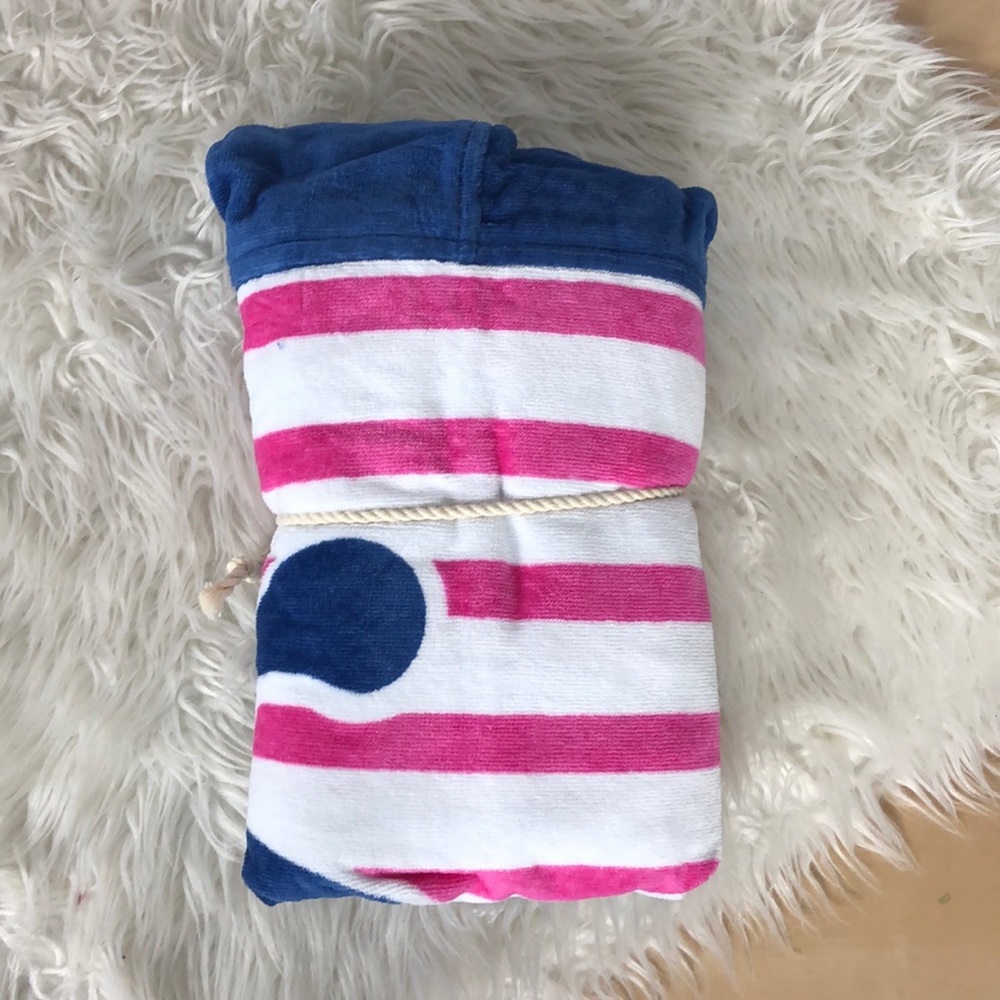 Pottery barn kids hooded towel NWT - Picture 3 of 4